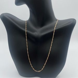 Twisted Chain Necklace - Gold Plated
